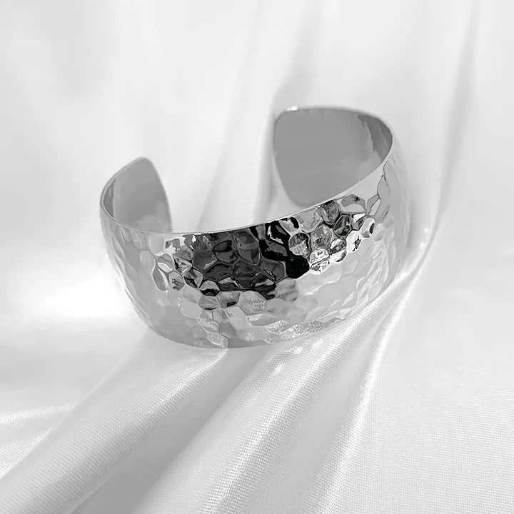 Brass With 18K Statement Chunky Wide Rugged Bangle Women Jewelry Designer T Show Runway Gown Rare INS Japan Korean Trendy