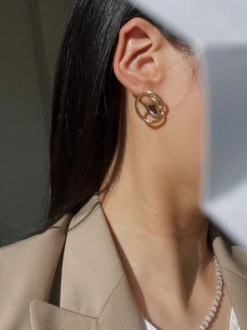 Brass With 18k Gold Creative Wave Clip Earrings Women Jewelry Party T Show Gown Runway rare Korean Japan Trendy INS