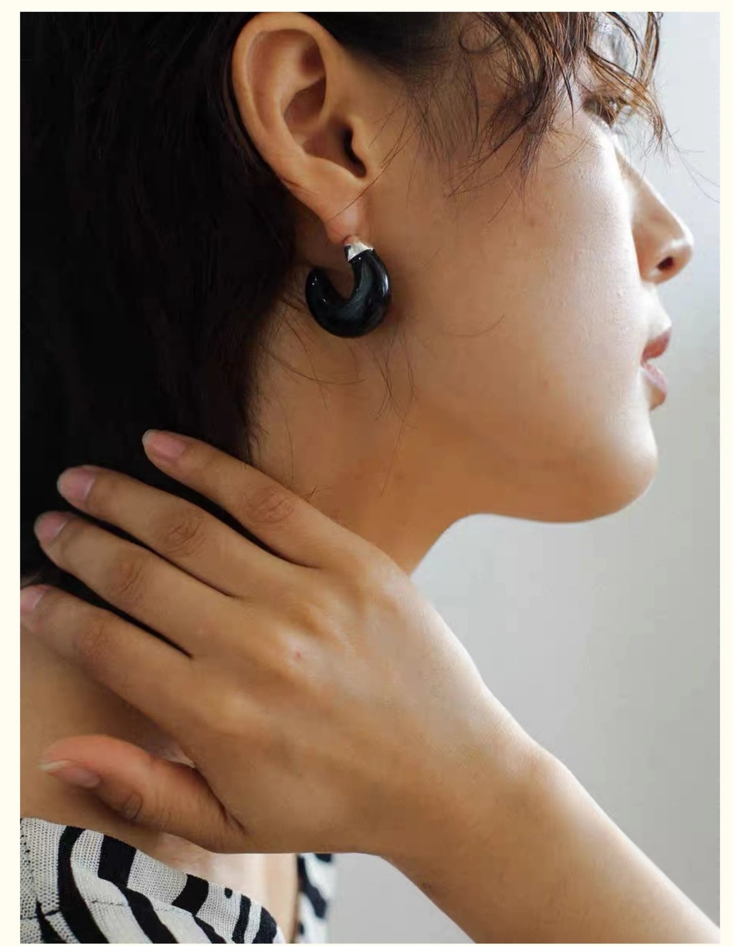 Brass Retro Black Jade CC Hoop Earrings Women Jewelry Punk Party T Show Gown Runway Trendy  Korean Japan Israel  Style INS