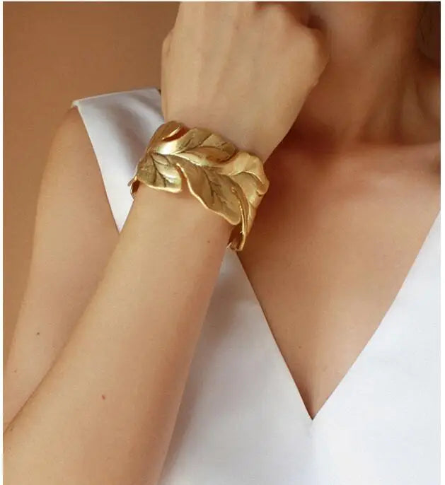 Brass With 18K Gold Statement Wide Leaves  Bangle Women Jewelry Designer T Show Runway Gown Rare INS Japan Korean Trendy
