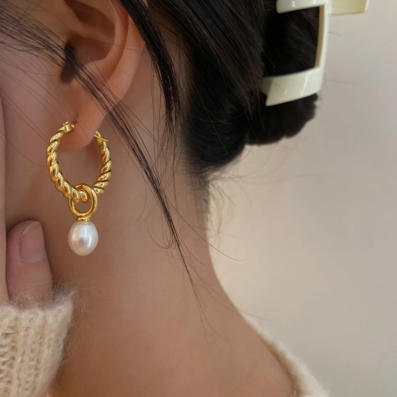 Brass Vintage Real Natural Pearl Twist  Hoop Earrings Women Jewelry Party Boho T Show Gown Runway Rare Korean Japan Trendy