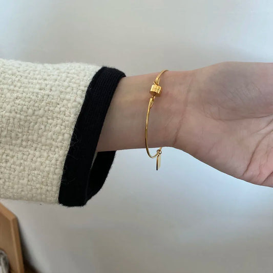 Titanium With 18K Simply Lucky Bangle Women Jewelry Chic Gown Party T Show Sweet Boho OL Simply INS Japan Korean