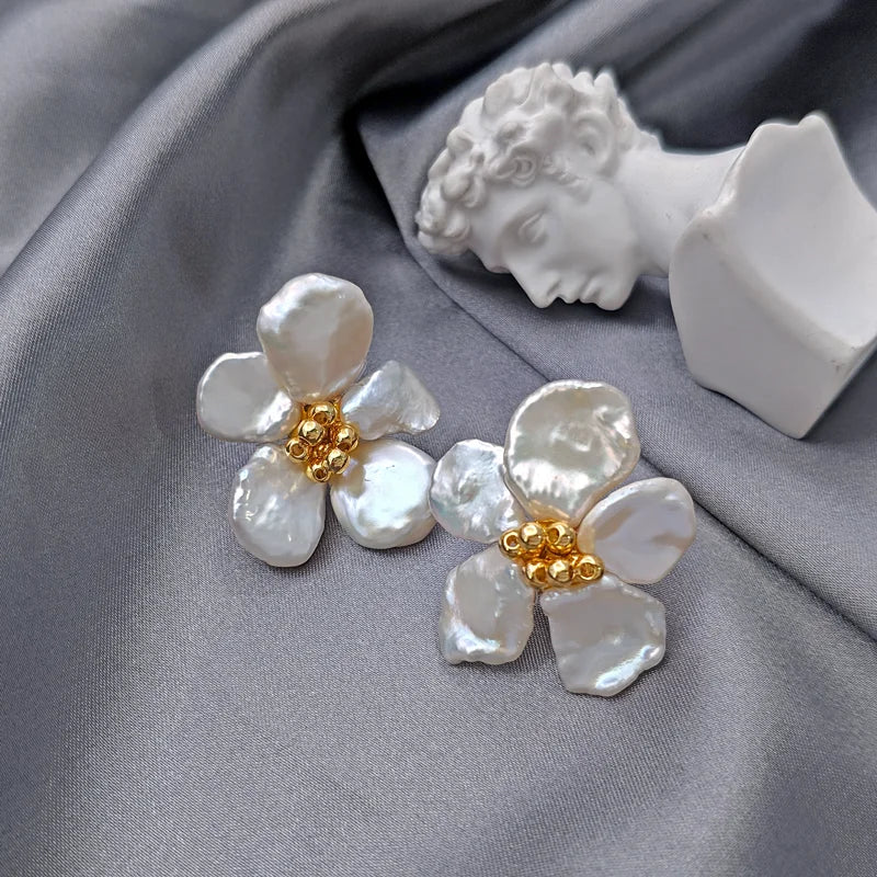 Brass Natural Pearl Floral Stud Earrings Women Jewelry Gothic Boho Designer Unique Party Elegance Gifts Japan Korean Fashion