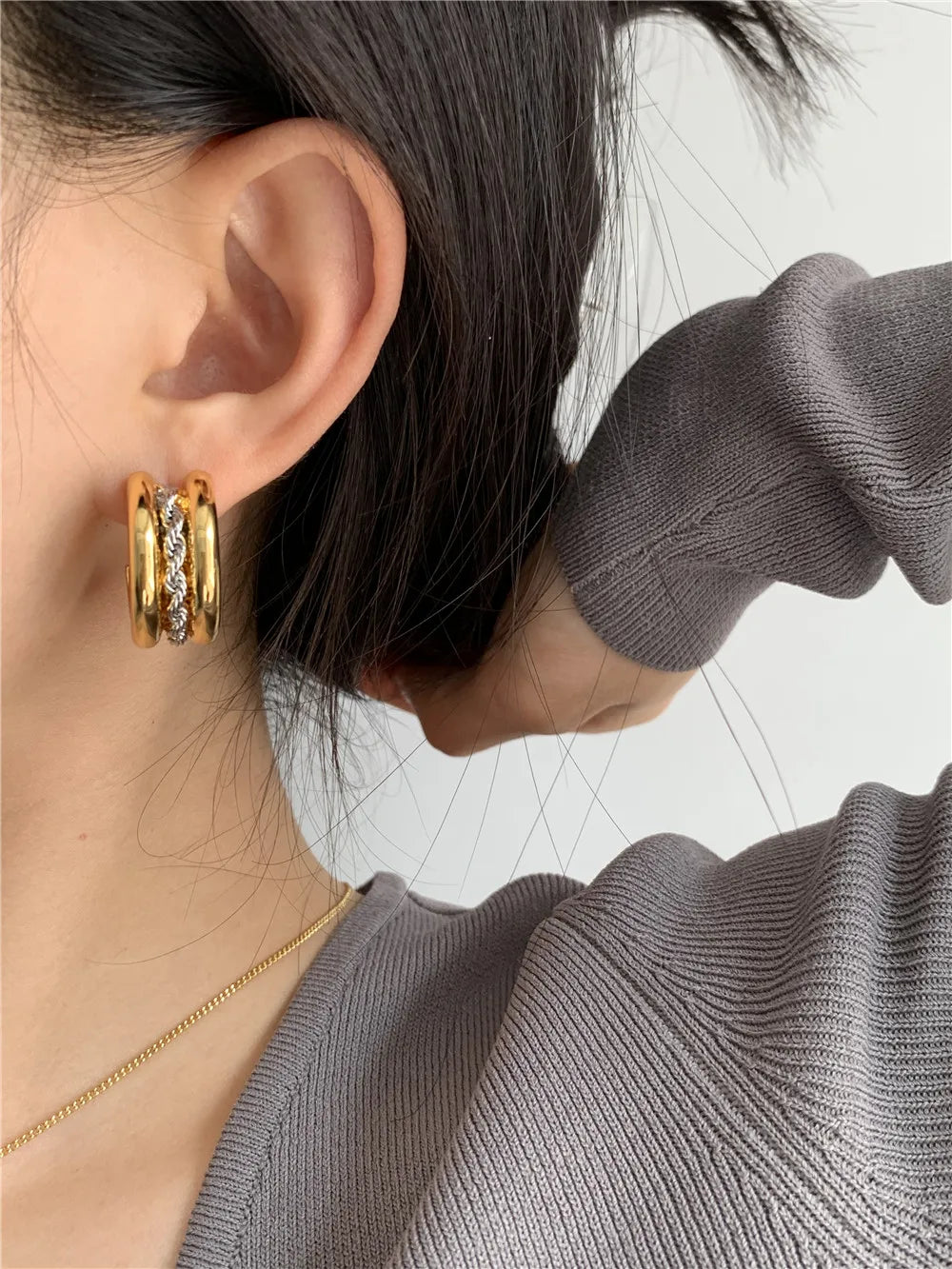 Brass With 18k Gold 2 Tone Chained Twist Drop Earrings Women Jewelry Party T Show Gown Runway Rare Korean Japan Trendy INS