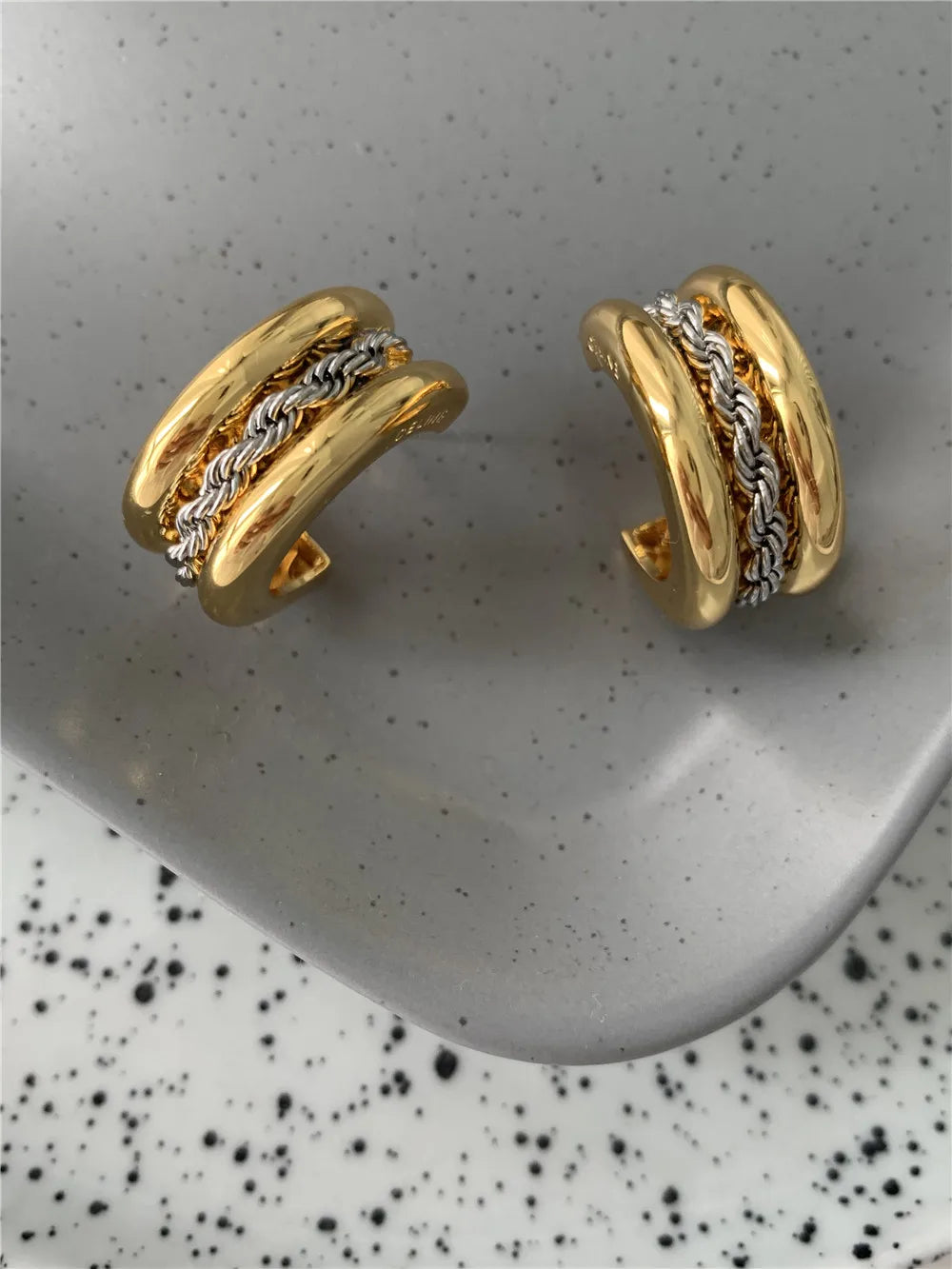 Brass With 18k Gold 2 Tone Chained Twist Drop Earrings Women Jewelry Party T Show Gown Runway Rare Korean Japan Trendy INS