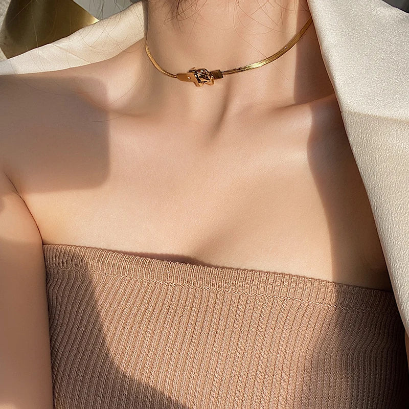 Titanium With 18 K Gold Snake Chain Knot Necklaces Women Jewelry Punk Designer Club Cocktail Party Japan