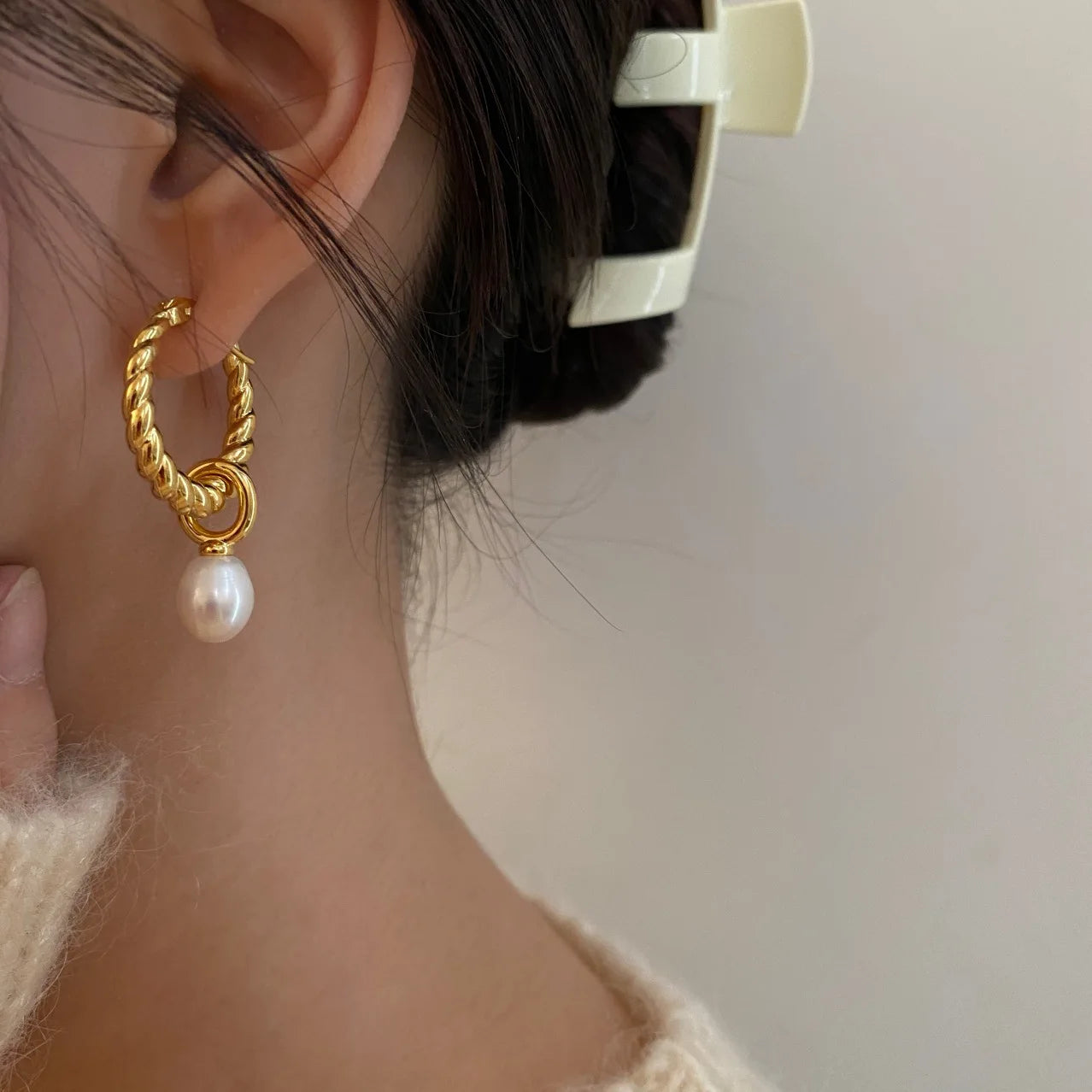 Brass Vintage Real Natural Pearl Twist  Hoop Earrings Women Jewelry Party Boho T Show Gown Runway Rare Korean Japan Trendy