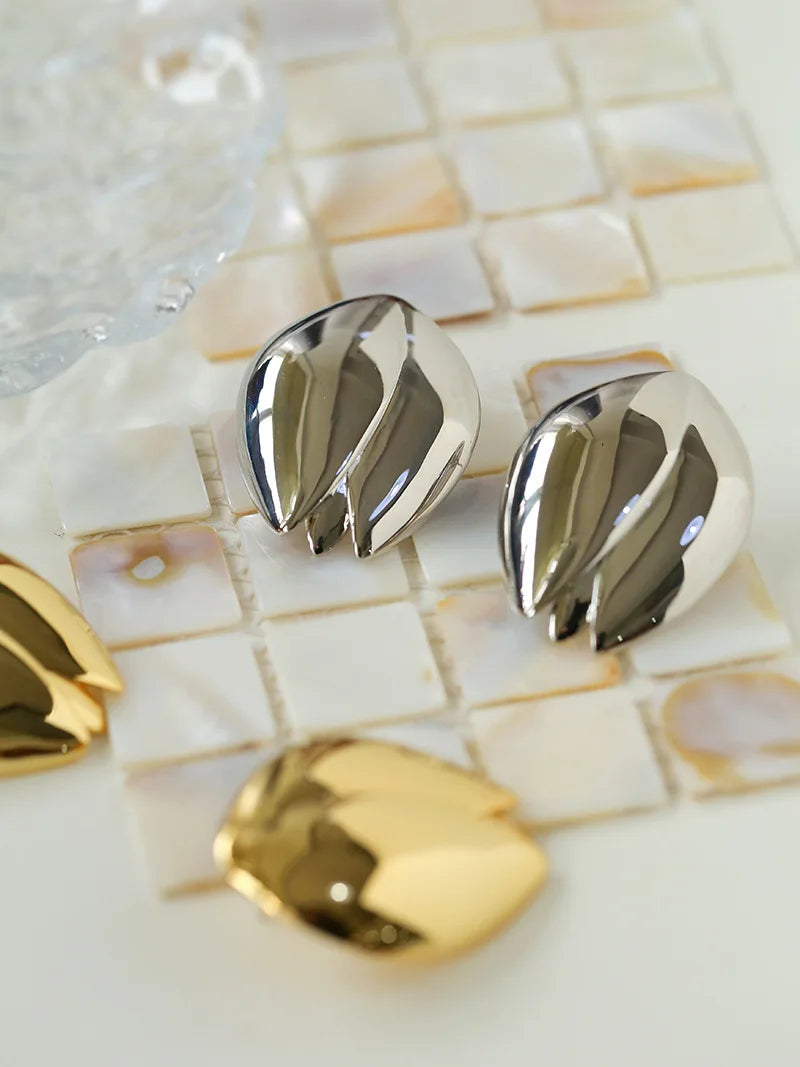 Brass With 18K Gold Rose Stud Earrings Women Jewelry Punk Party T Show Gown Runway Trendy  Korean Japan Israel INS