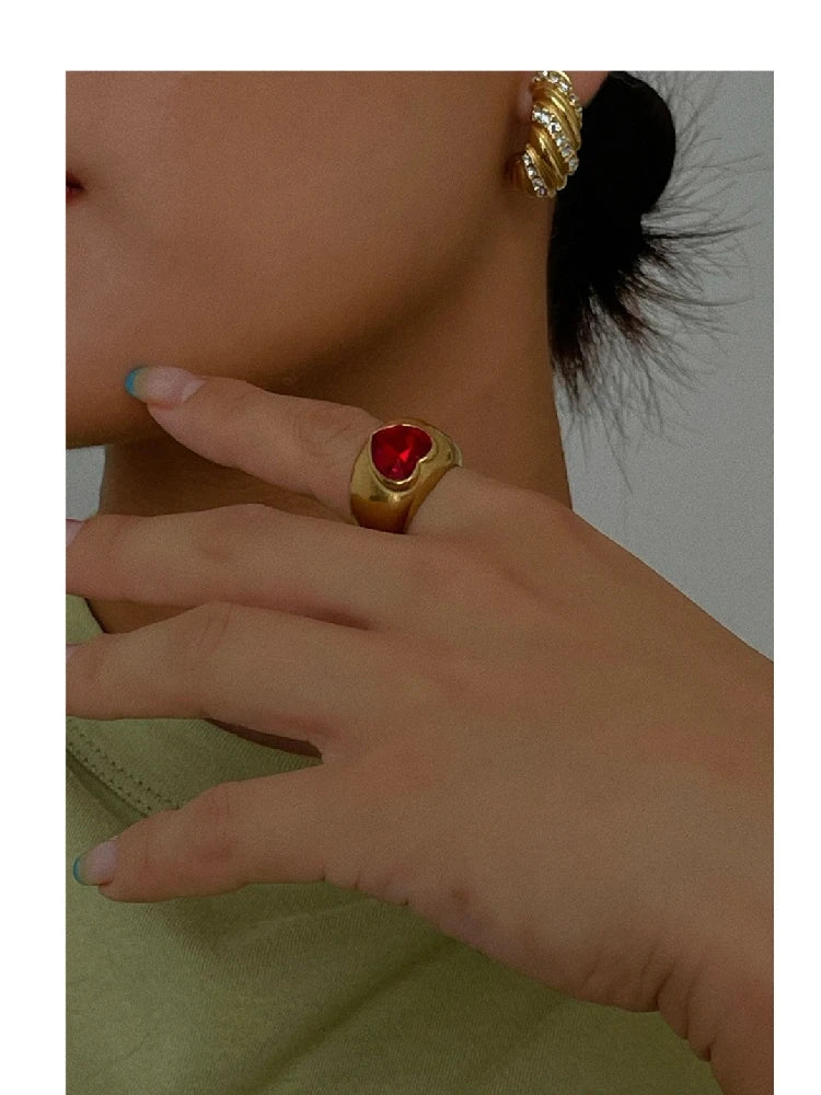 Brass With 18 K Gold Retro Heart Solid Ring Women Jewlery Stuning Designer T Show Club Cocktail Party Rare Japan Korean