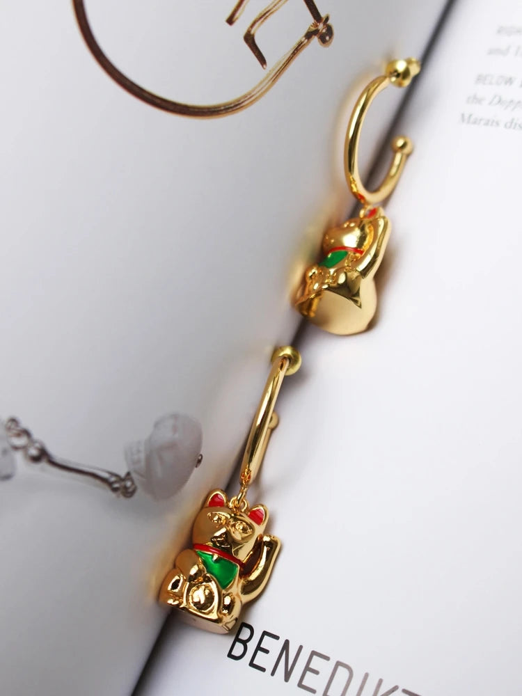 Brass With 18k Gold Adorable Maneki Neko Drop Earrings Women Jewelry Party Boho T Show Gown Runway Rare Korean Japan Stuning