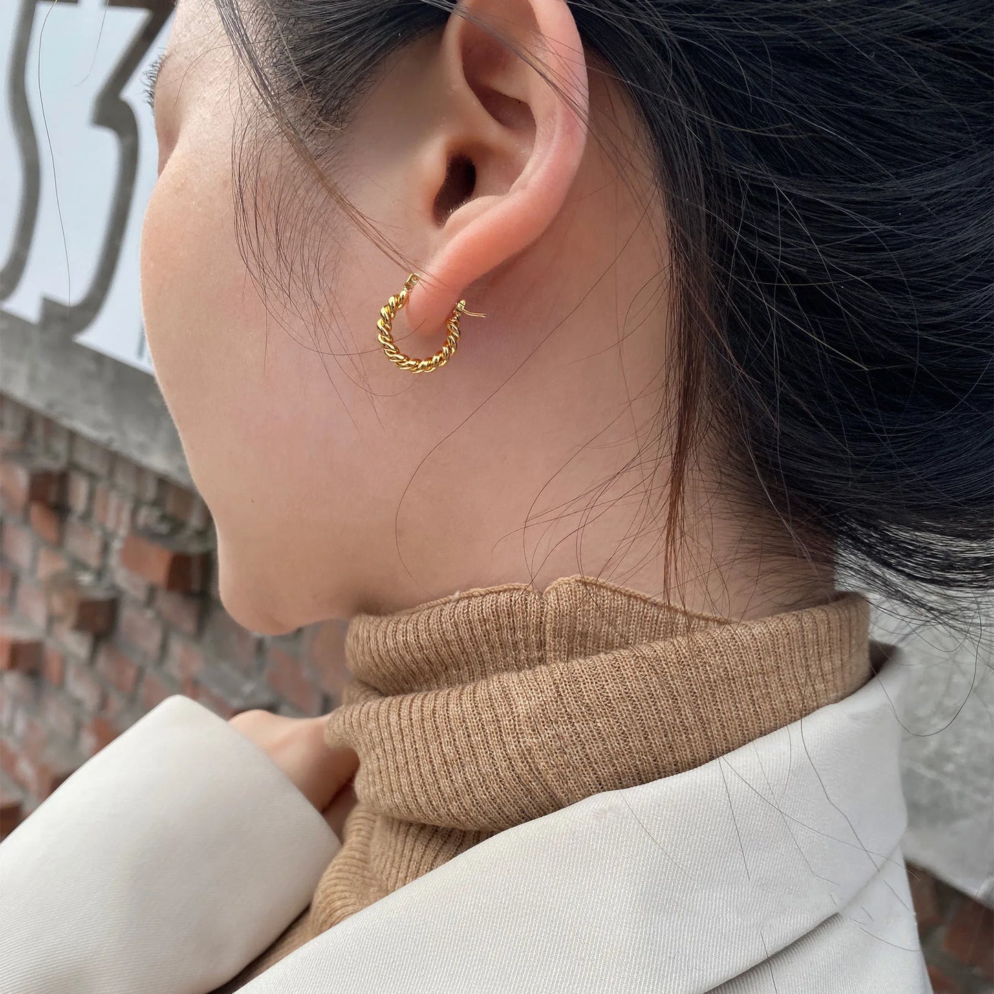 Brass With 18k Gold  Geo Twist Drop Earrings Women Jewelry Party T Show Gown Punk Top Runway Rare Korean Japan