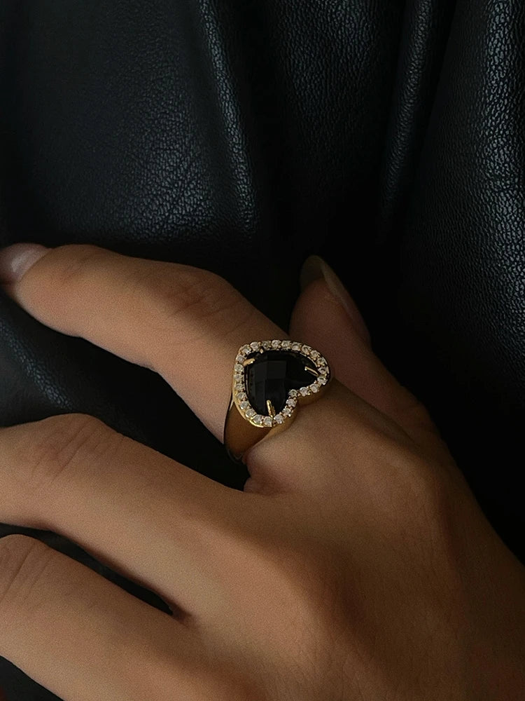 Brass With 18 K Gold AAA Zircon Black Hear Ring Women Jewelry Stuning Designer T Show Club Cocktail Party Rare Japan Korean INS