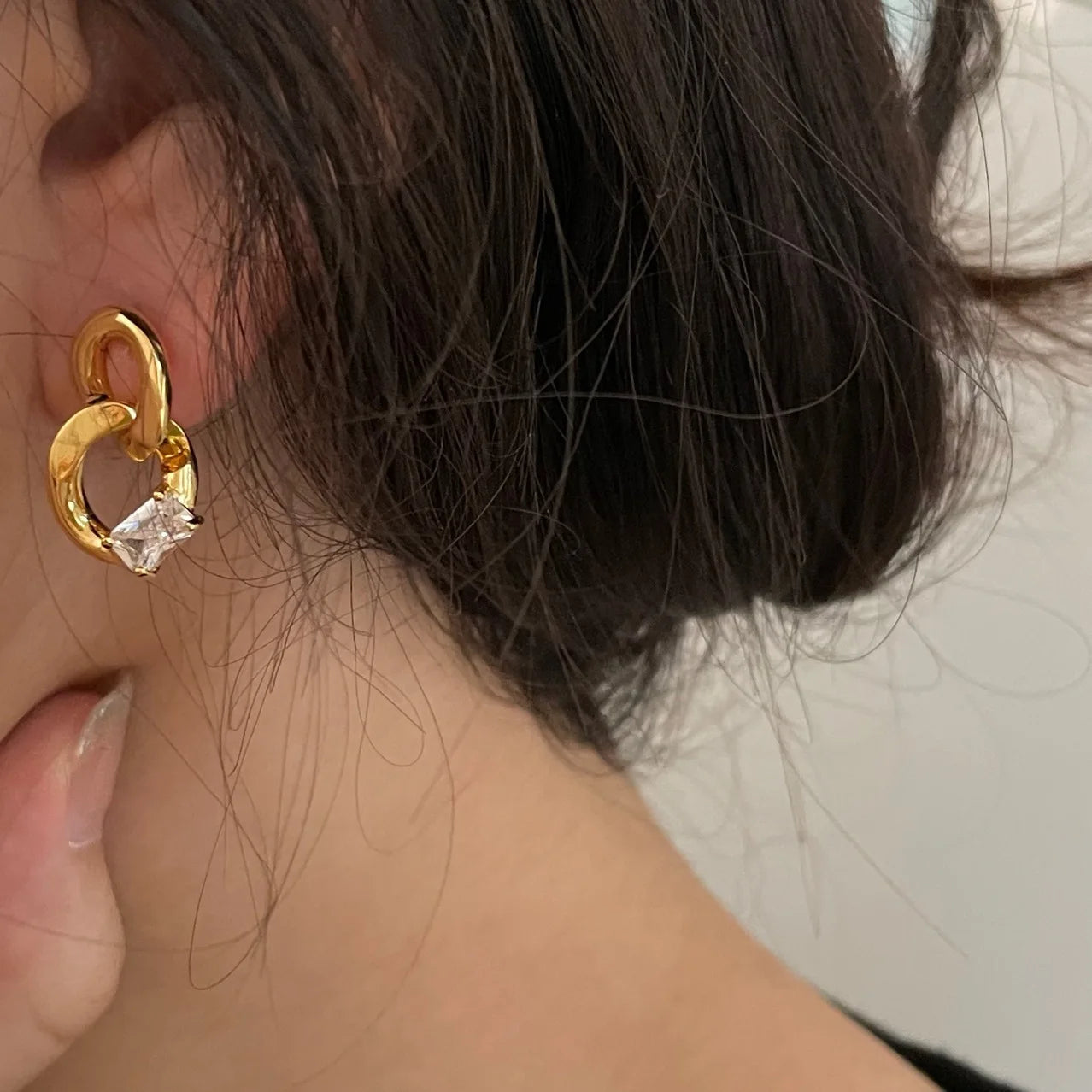 Brass With 18K Gold Rhinestoned Linked Drop Earrings Women Jewelry Punk Party T Show Gown Runway Korean Japan INS