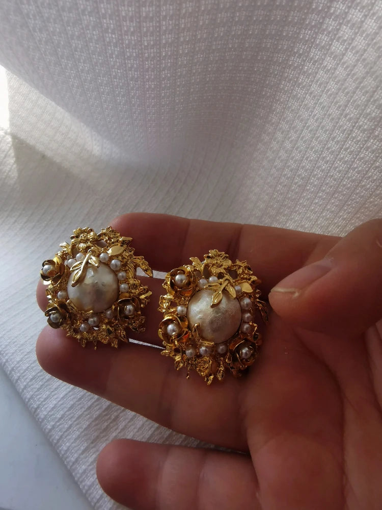 Brass With 18K Gold Retro Multi Pearl Flower Stud Earrings Women Jewelry Punk Party T Show Gown Runway Korean Japan INS