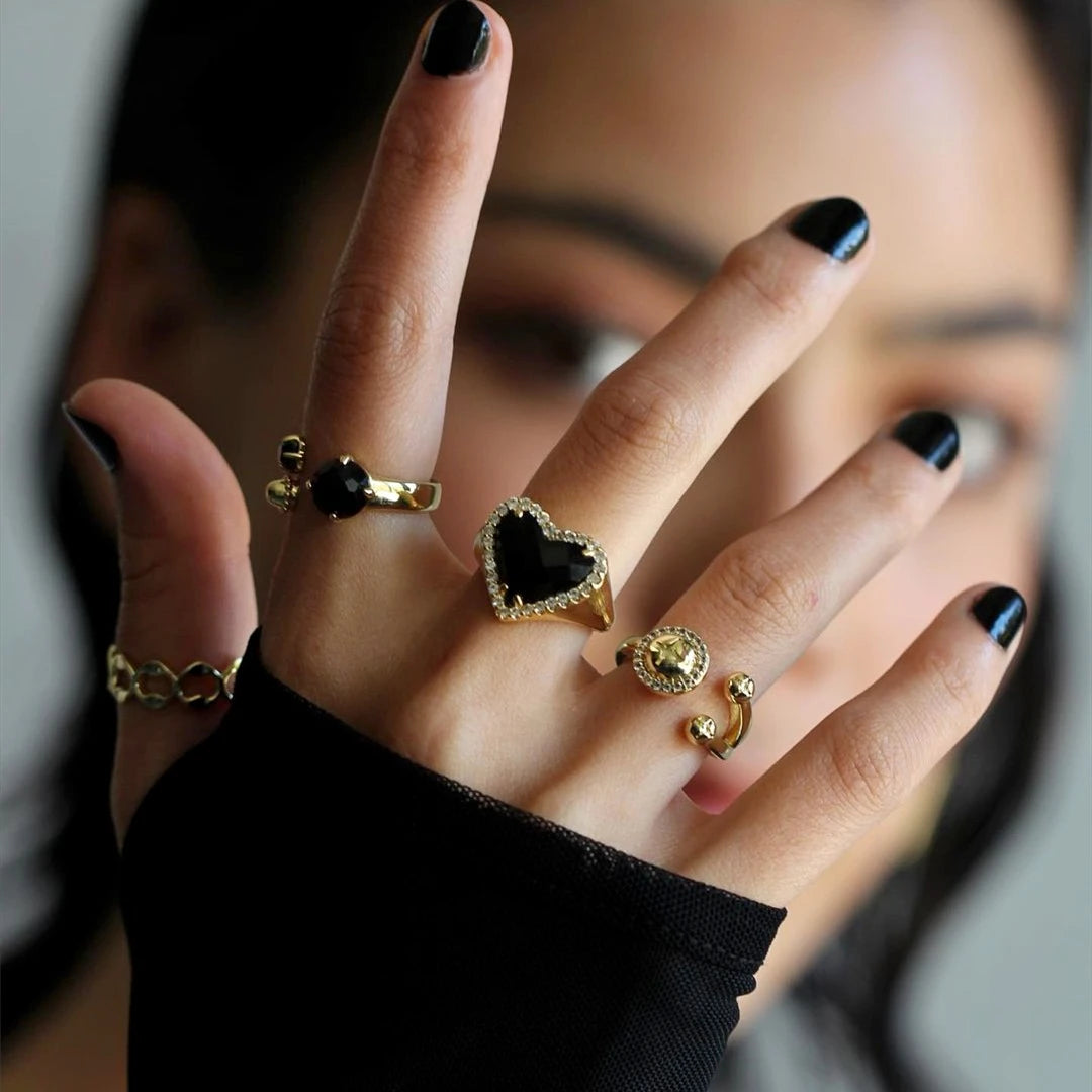 Brass With 18 K Gold AAA Zircon Black Hear Ring Women Jewelry Stuning Designer T Show Club Cocktail Party Rare Japan Korean INS