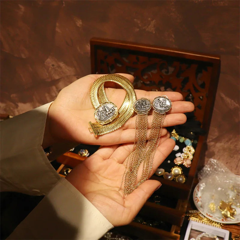 Retro Chunky Snake Chian Coins Bracelet Bangles Women Jewelry OL Designer T Show Party Runway Boho Trendy Japan Korean INS