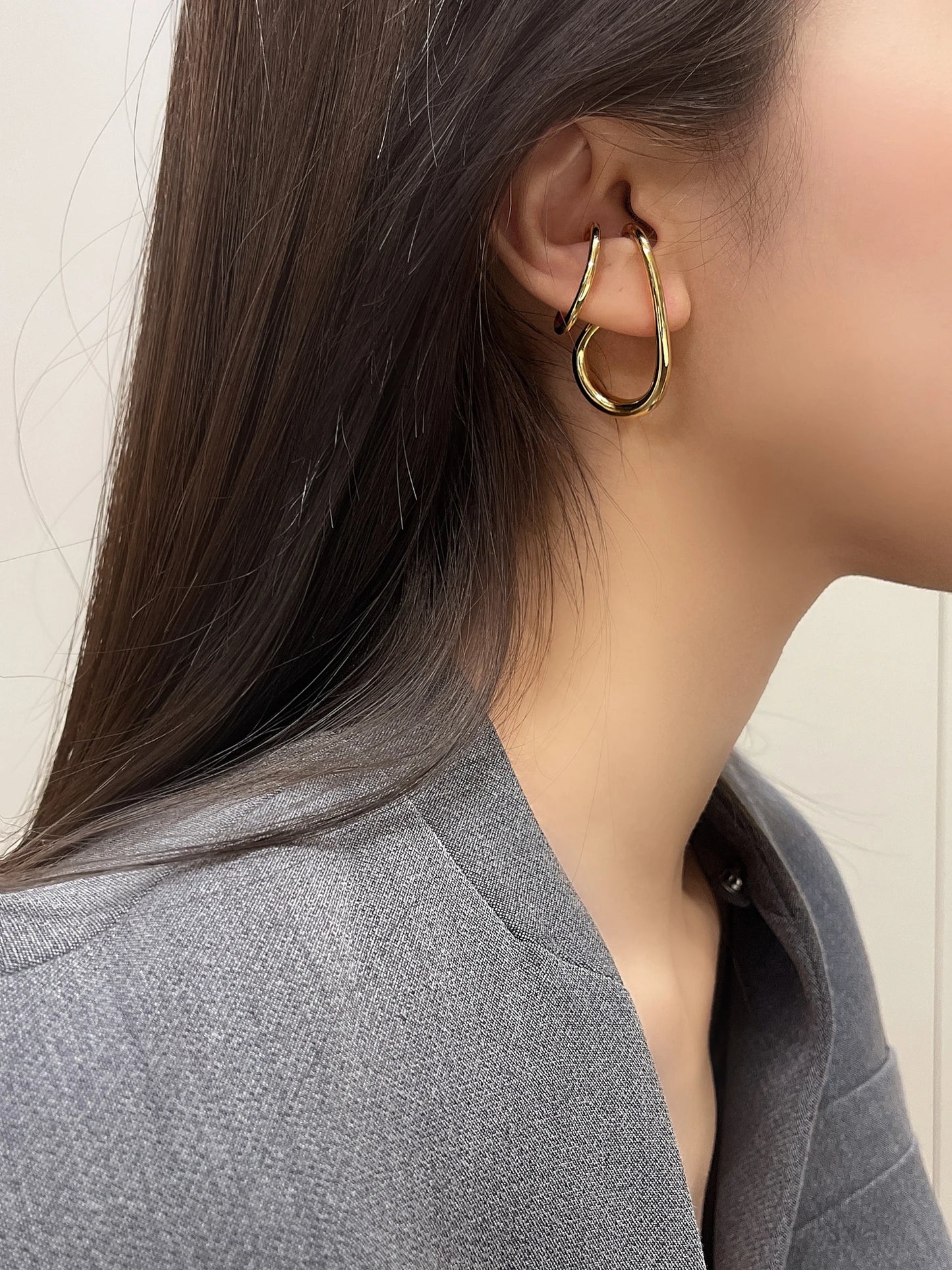 Brass With 18K Gold Twist Non Pieried Earrings Women Jewelry Punk Party Gown Runway Korean Japan INS Boho Top
