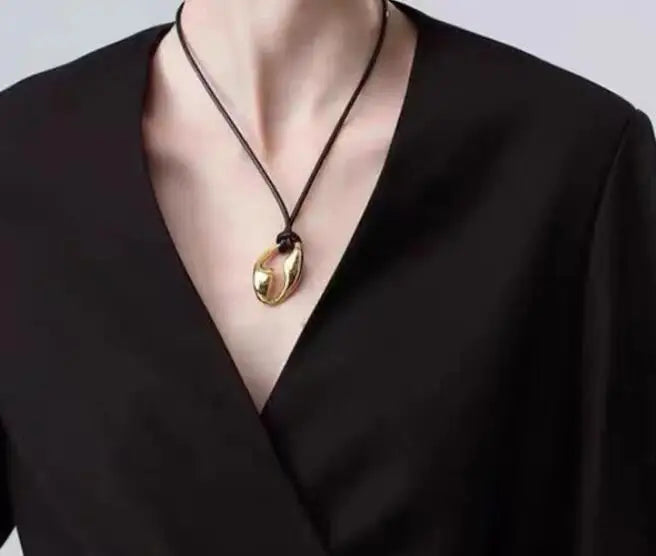 Brass Simply Rope Chian Cutout Pendant Necklace Women  Jewelry Designer T Show Runway Gown  Rare Glam Japan Ins Glam Boho