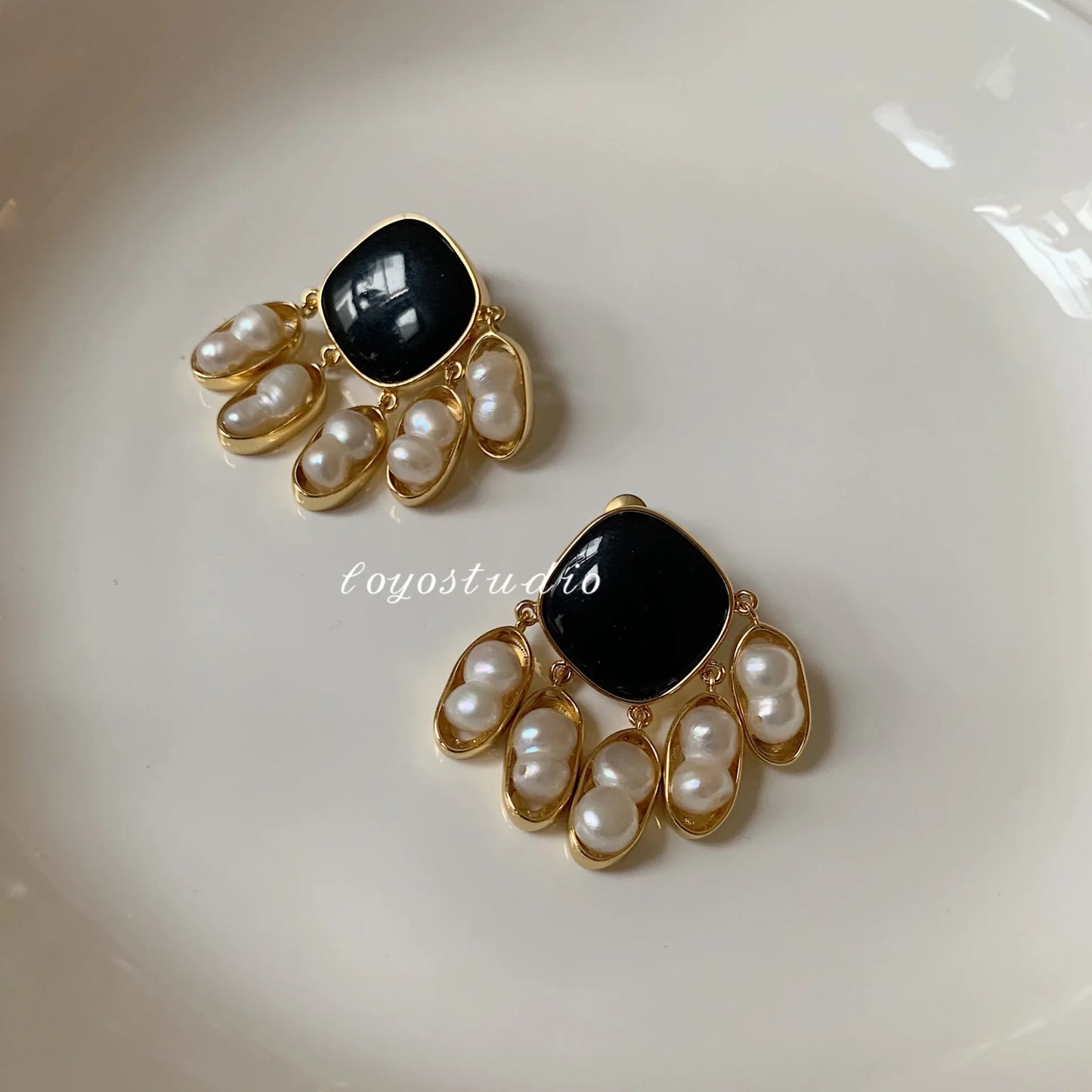 Brass With 18K Gold Black Stone Real Pearl Earrings Women Jewelry Punk Party Gown Runway Rare Korean Japan Boho Hiphop