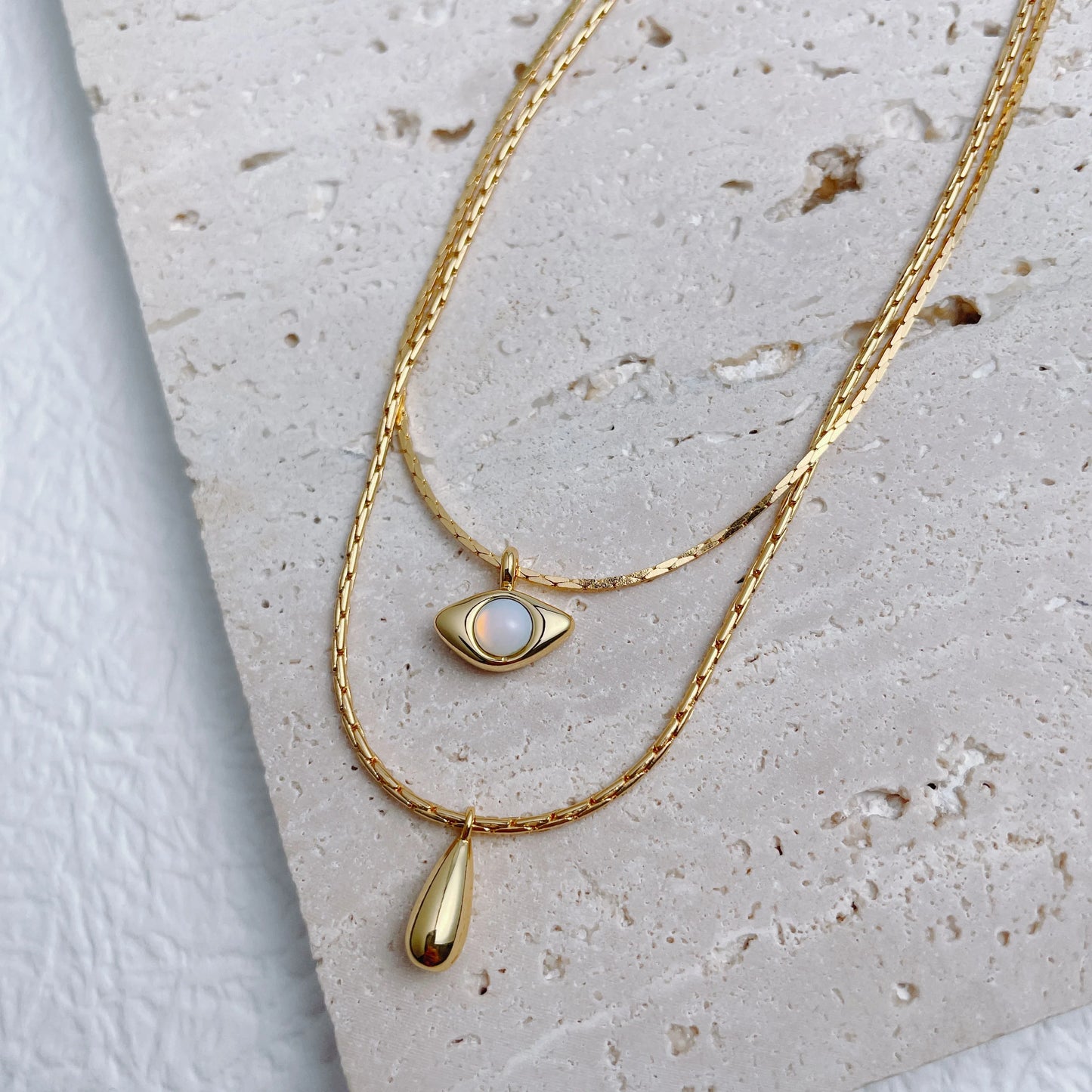 Titanium With 18K Layered Chian Shell Eye Pendant Necklace Women Jewelry Punk Designer Runway Rare Gown Boho Japan Korean