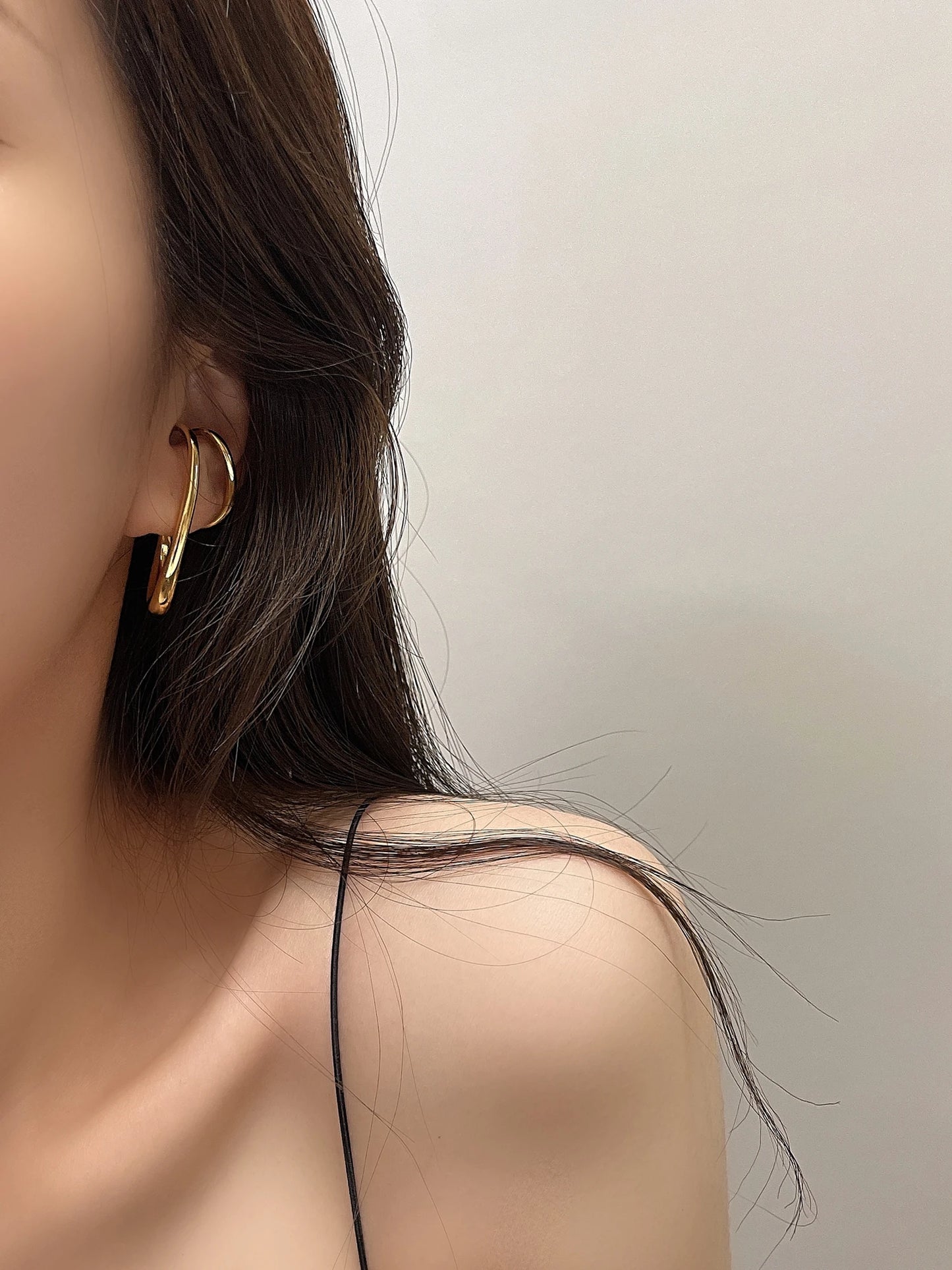 Brass With 18K Gold Twist Non Pieried Earrings Women Jewelry Punk Party Gown Runway Korean Japan INS Boho Top