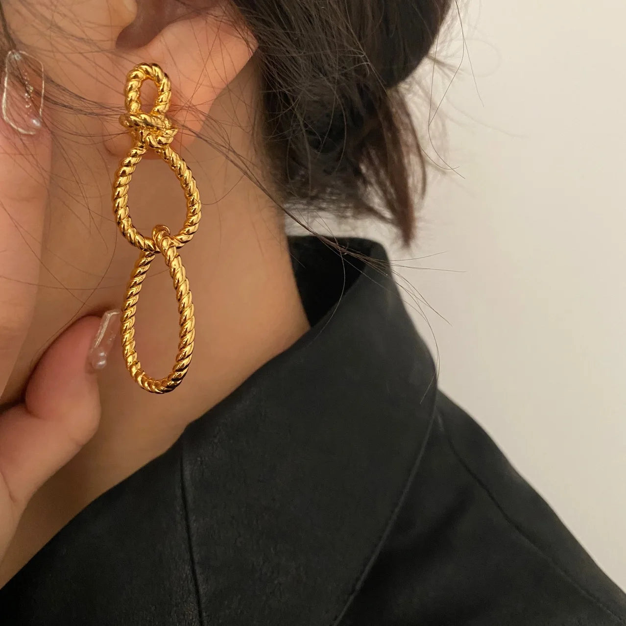 Brass With 18k Gold Long Link  Drop Earrings Women Jewelry Party Boho T Show Gown Runway Rare Korean Japan Trendy Stuning INS