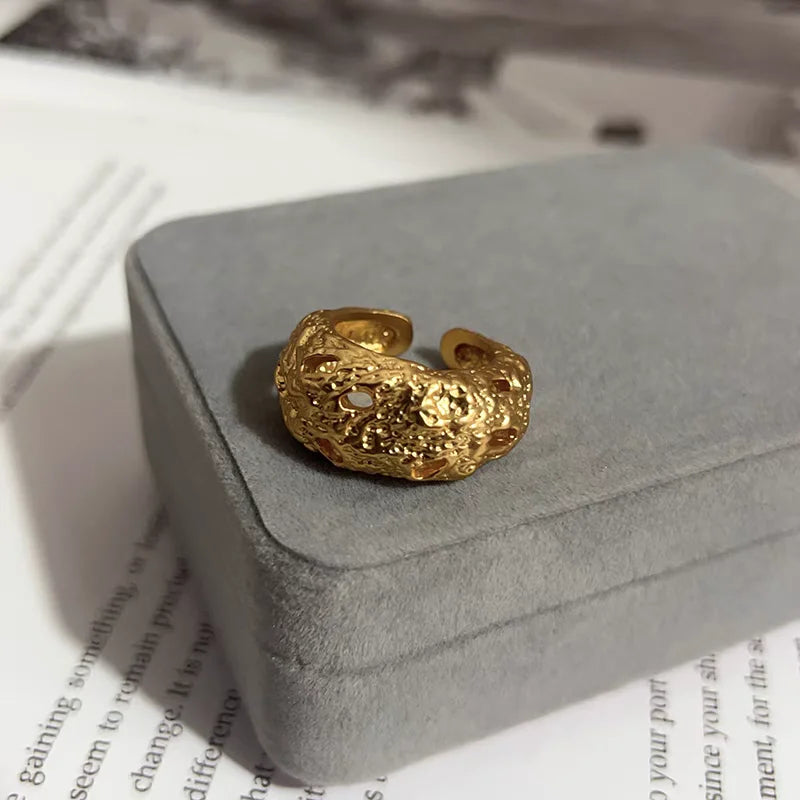 Brass White Crystal Solid Floral Rings Punk Gothic Party Designer Club Cocktail Party Gown Amazing Gift Trendy Top Jewelry