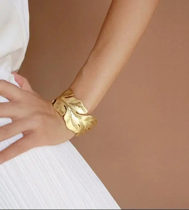 Brass With 18K Gold Statement Wide Leaves  Bangle Women Jewelry Designer T Show Runway Gown Rare INS Japan Korean Trendy