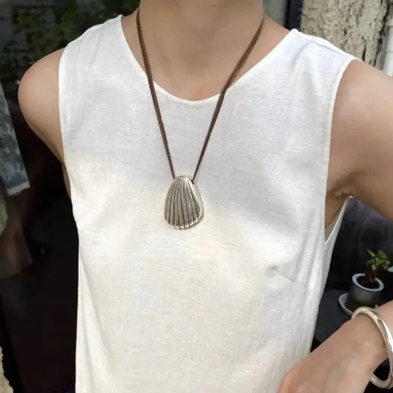 Brass Rope Chain Shell Pendant Necklace Women Jewelry Punk Designer Runway Rare Gown Boho Japan Korean