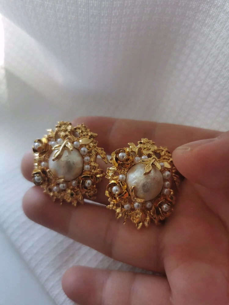Brass With 18K Gold Retro Multi Pearl Flower Stud Earrings Women Jewelry Punk Party T Show Gown Runway Korean Japan INS